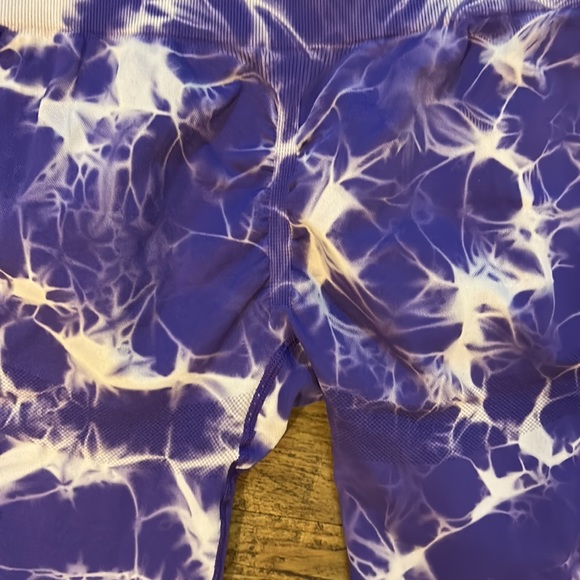 Forge Purple and White Tie Dye Leggings - Picture 3 of 7